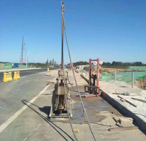 德宏公路高聚物注浆加固